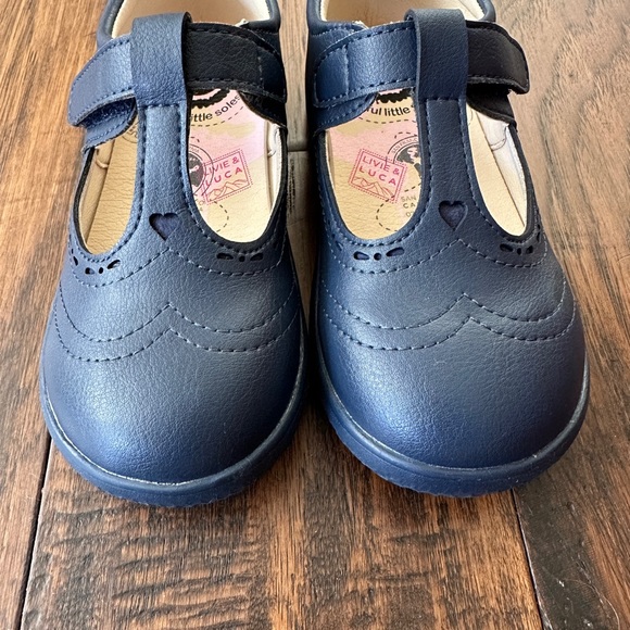 NWOT Livie and Luca Amica T-Strap Mary Janes Navy - Picture 5 of 7